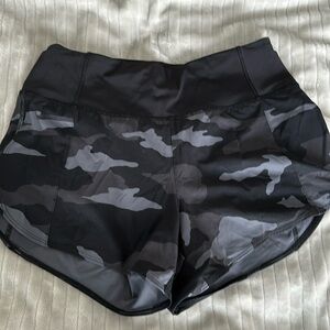 Athleta camo racer shorts